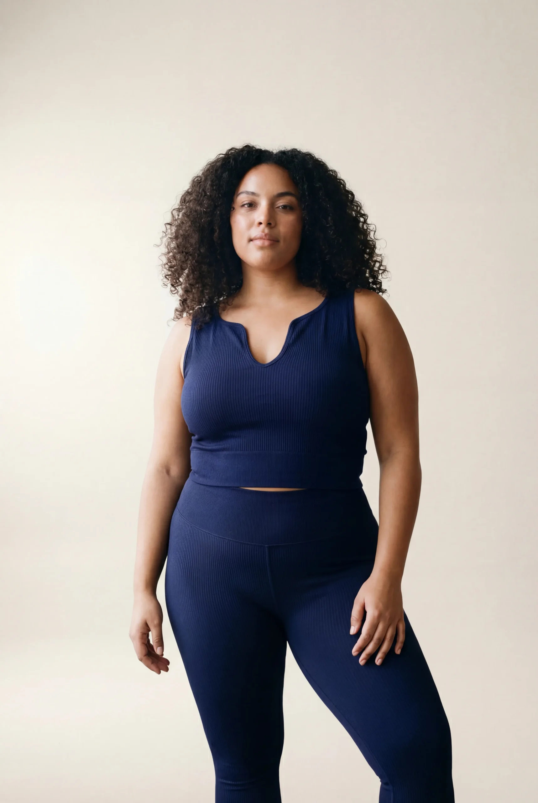 CONJUNTO ESCOTE U EN CUELLO